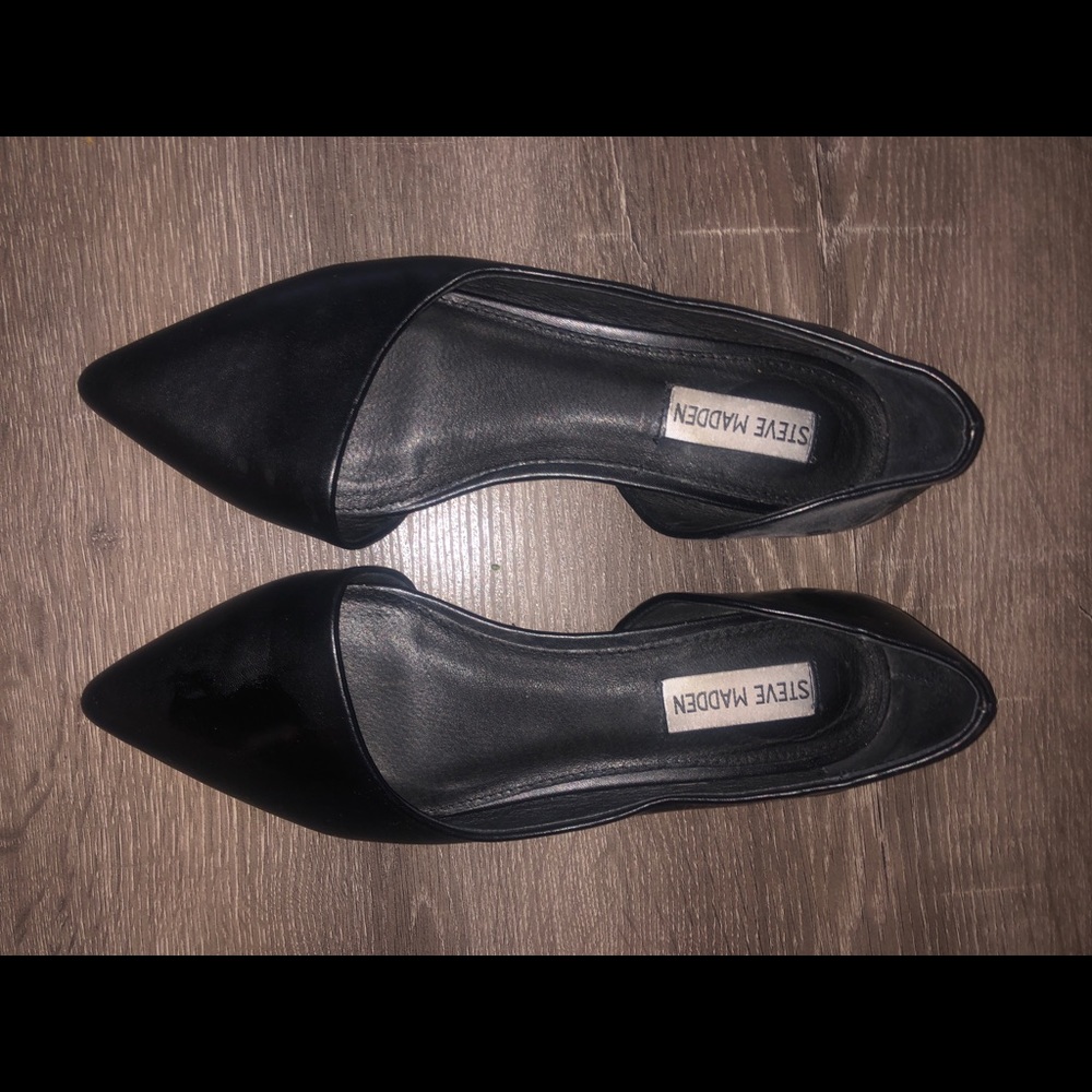 Steve Madden pointed flats size 7.5